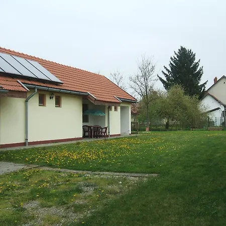 Norbi Апартаменты Абадсалок