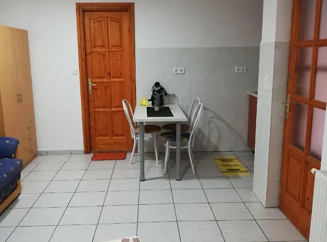 Apartment Norbi *